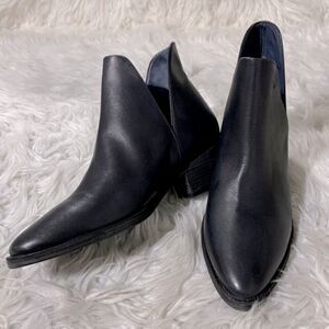FREE People Charm Double V Ankle Bootie slip on block heels leather women’s 38